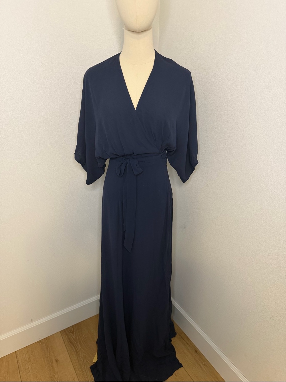 Reformation NWT Winslow Navy Wrap Maxi Dress with Tie Waist Size Medium